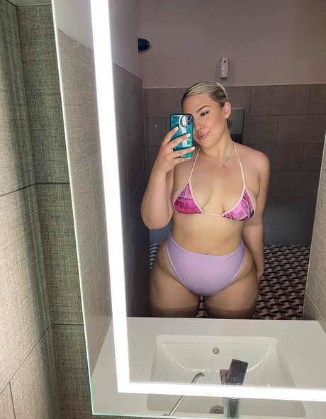 Nixxdee buen modelo foto