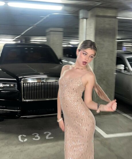 Abby Paradise xxx estrella porno archivo