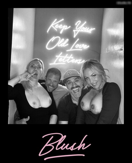 Photobox Flashes estrella porno exclusiva imagen