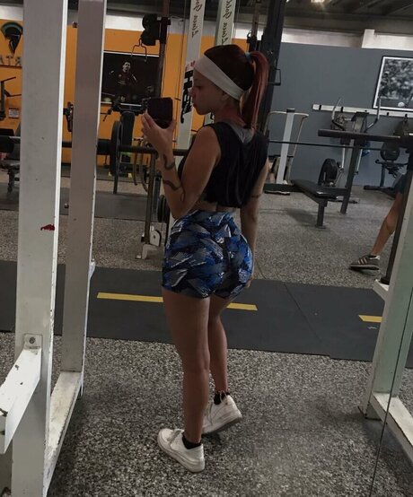 Nahiarabrenn desnudos de estrellas imágenes