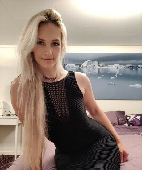 Amyzzin actriz sexual galería