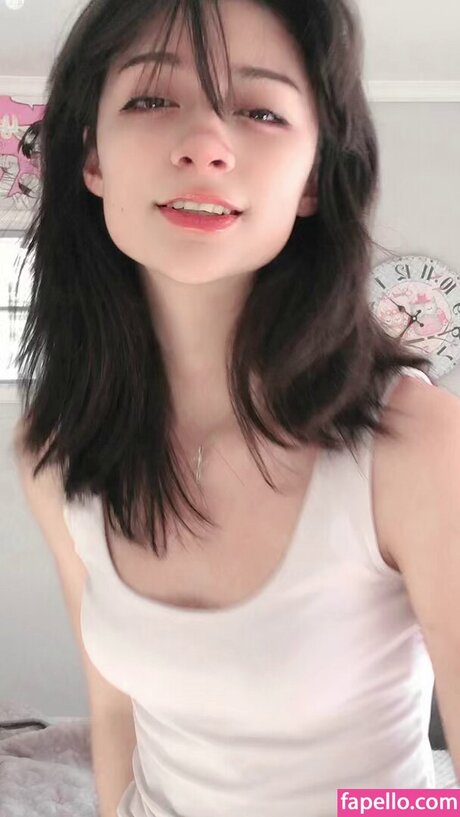 Anto a a bonita estrella porno imágenes