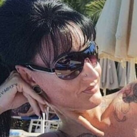 Sari Sander modelo erótico foto