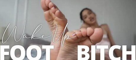 Bad Bella actriz erótica imágenes