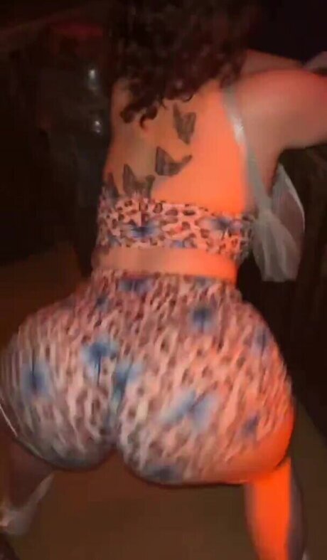 Katieexo134 hermosa actriz fotos