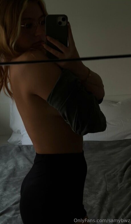 samybwz modelo agradable foto