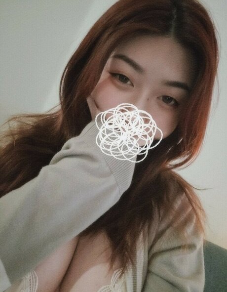 Drowsypotion Uwasaoink estrella atractiva imágenes