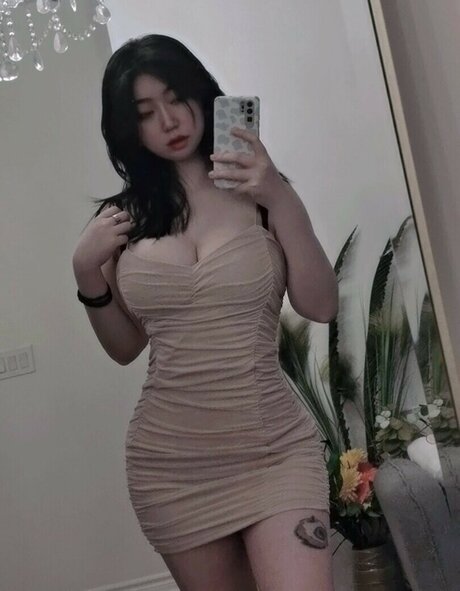 Drowsypotion Uwasaoink estrella porno atractiva foto