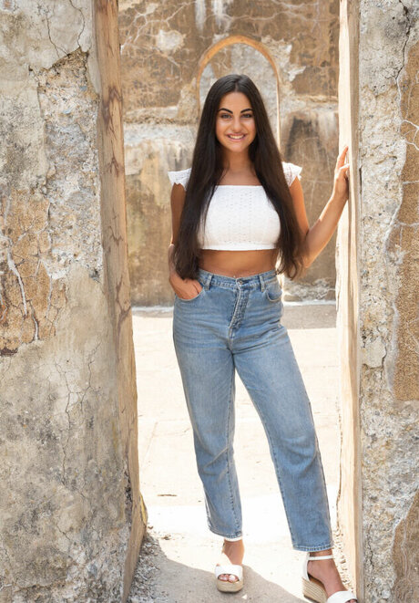 Kayla Elias actriz desnuda imagen