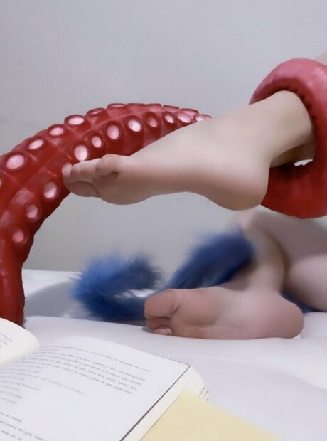 Tsuki Tyann desnudos estrella porno foto