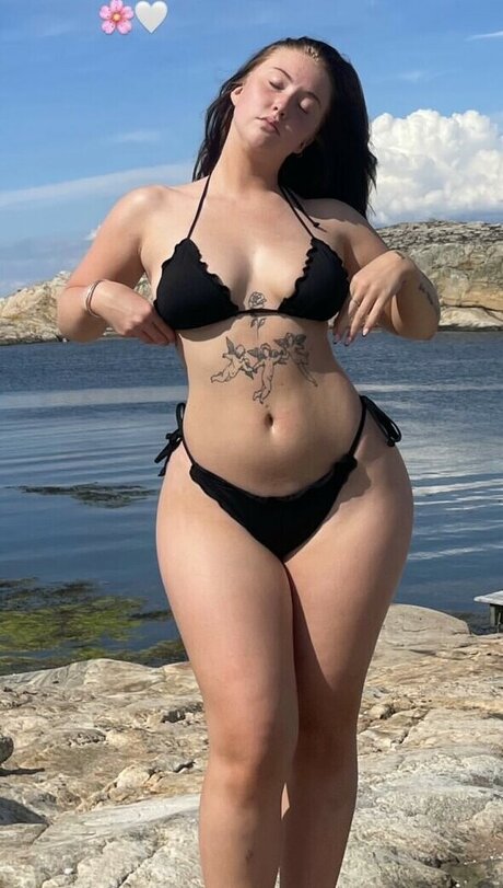 Tilde M llergren modelo atractivo galerías