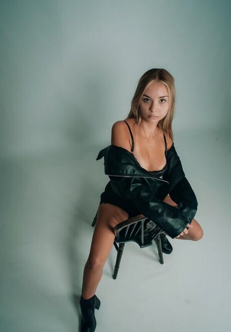 kamilalenajanicka desnudos de estrellas galería