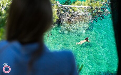 Vanessa Decker estrella del arte imágenes