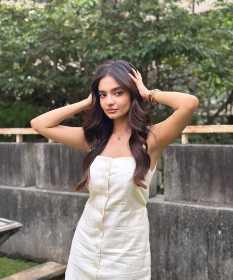 selfie en el espejo onlyfans perfecto erótico foto