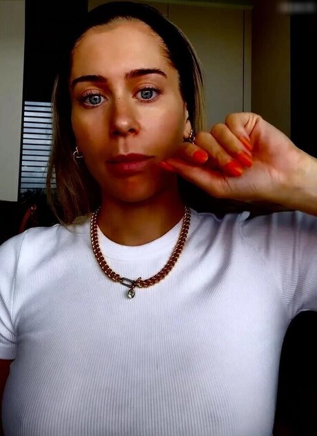 onlyfans de charla sucia bonito arte recopilación