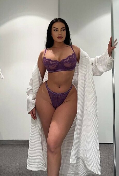 Emilia Emjeni actriz xxx galería