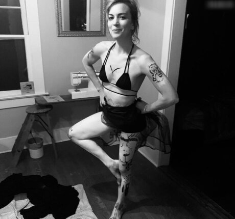 Britt Lower estrella libre fotos