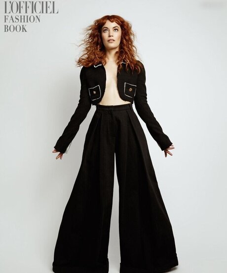 Britt Lower estrella libre foto