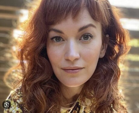 Britt Lower bonita estrella foto