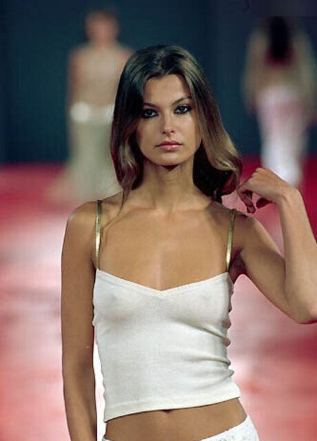 Aurelie Claudel buen modelo fotos