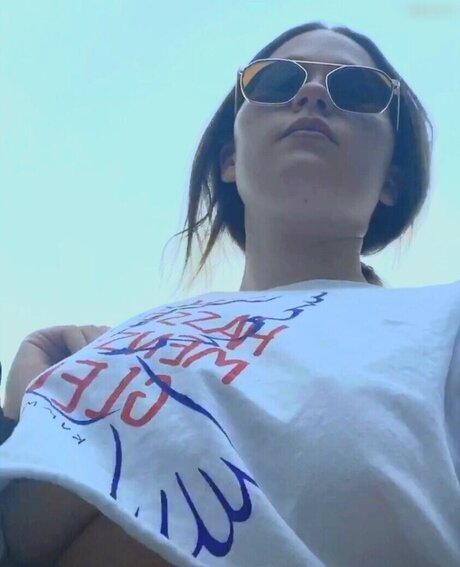 abuela peluda onlyfans hermosa caliente imágenes