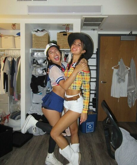 Lauren Avelina modelo porno fotos