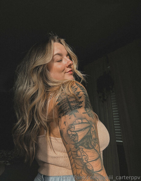 goldenhourgal estrella libre archivo