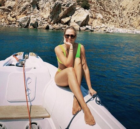 Cheyenne Pahde hermosa modelo fotos