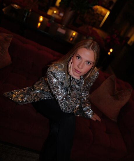 Cheyenne Pahde estrella porno desnuda imágenes