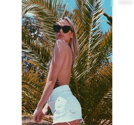 Cheyenne Pahde modelo atractivo imágenes