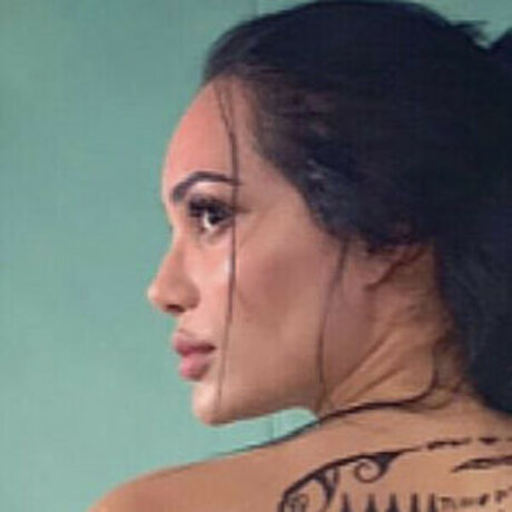 Andrea Valdiri estrella porno adulto galerías