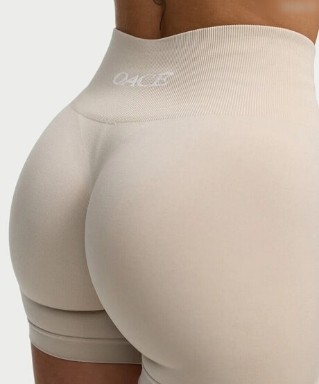 Hannaahcarolina hermosa estrella porno galerías