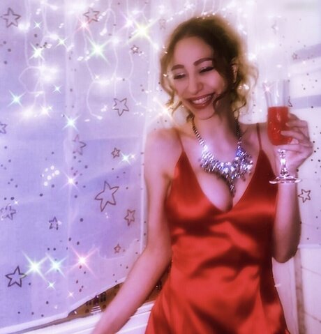 Amira Wirth modelo superior recopilación