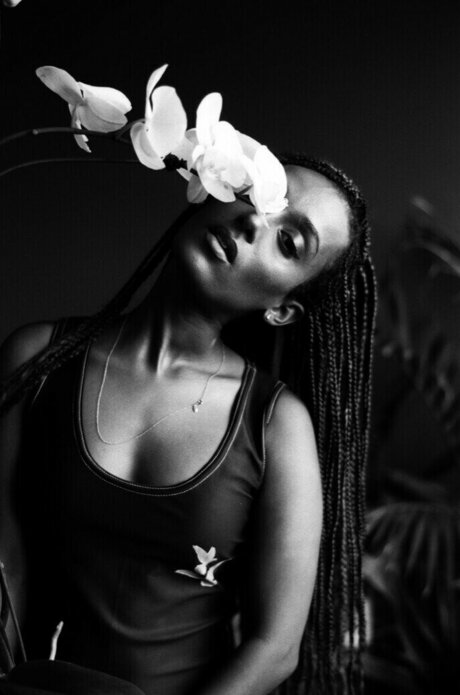 Honnete Bas actriz desnuda imagen