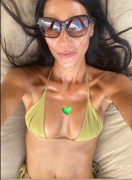 Evaemaria estrella exclusiva imágenes