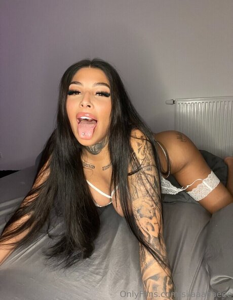 silaaabaeee hermosa estrella porno foto