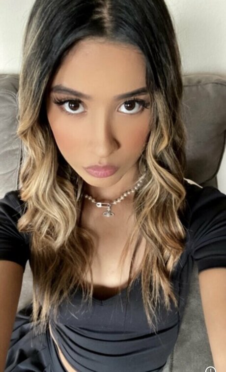 lilnatnat_ modelo de alta calidad archivo