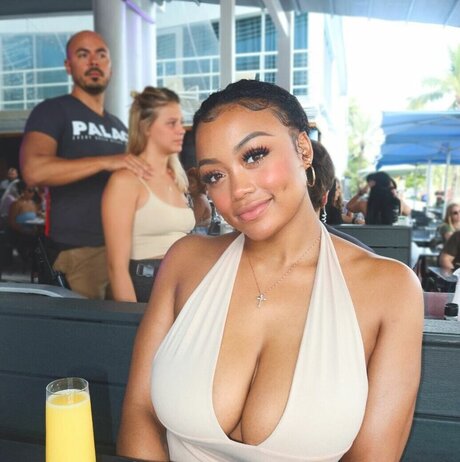 Taylor Banner desnudos de estrellas foto