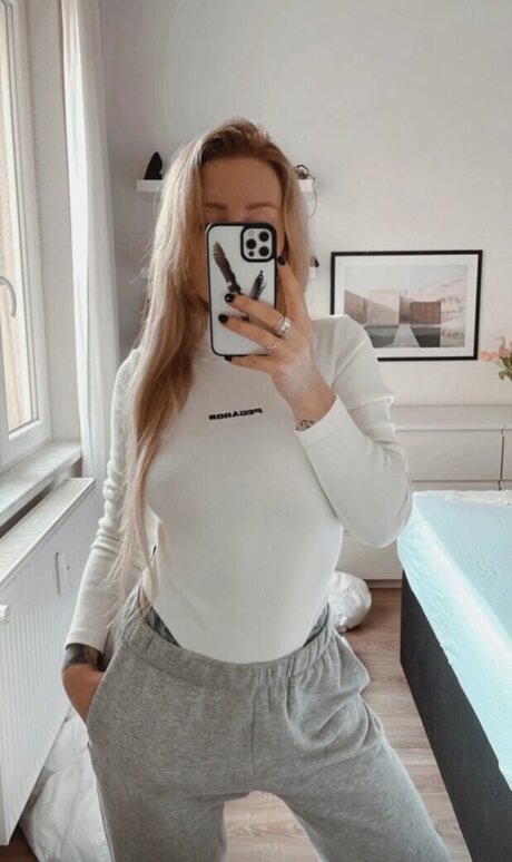 Denise Schwitalle estrella exclusiva foto