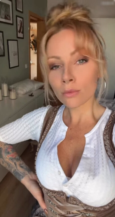 Denise Schwitalle mejor estrella fotos