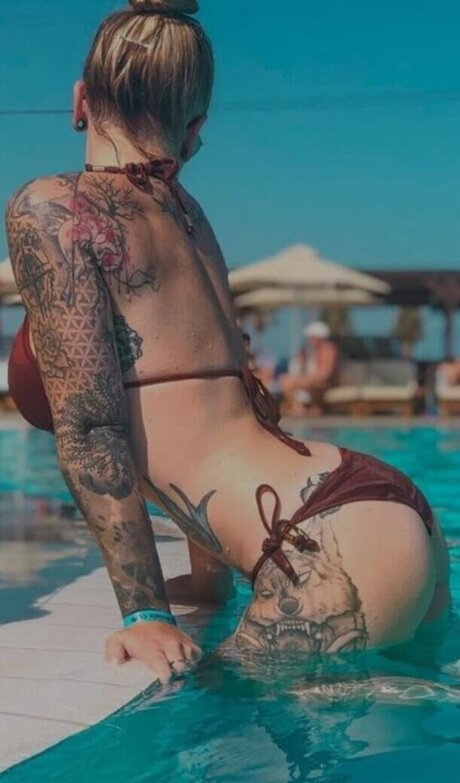 Denise Schwitalle modelo libre galería