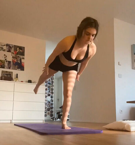 Mondwika estrella porno perfecta imágenes