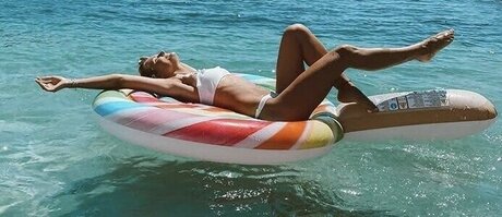 soraya scherf modelo atractivo imagen