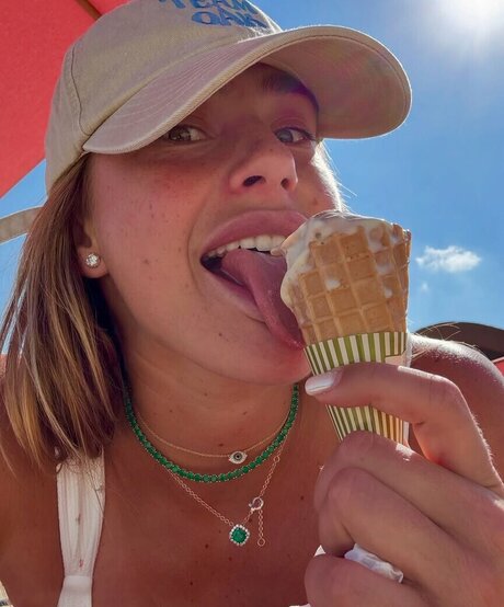 Aryna Sabalenka actriz sexual foto