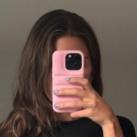 Carla Bezanson estrella galerías