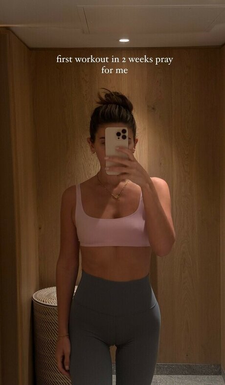 Carla Bezanson arte estrella porno imagen