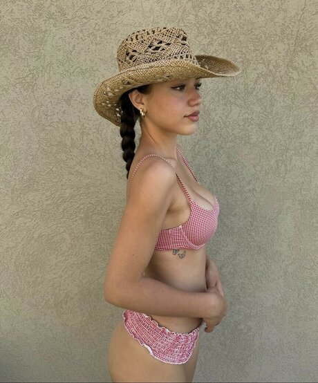 Megmuise modelo desnudo foto