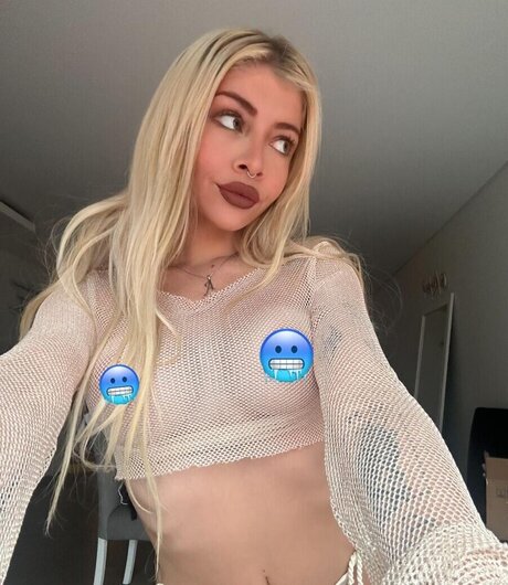 Ximena Nazor actriz caliente imagen