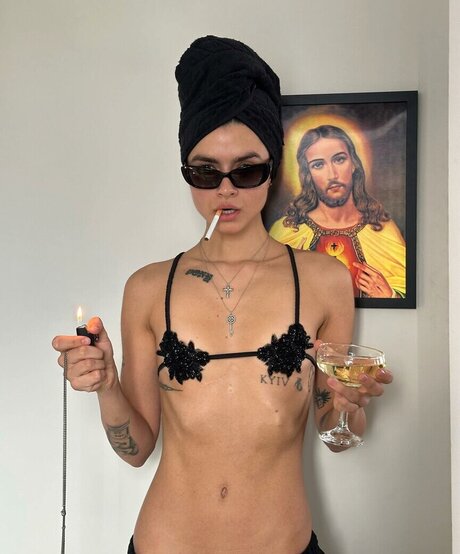 Daria Ponypalyak buena estrella porno galerías