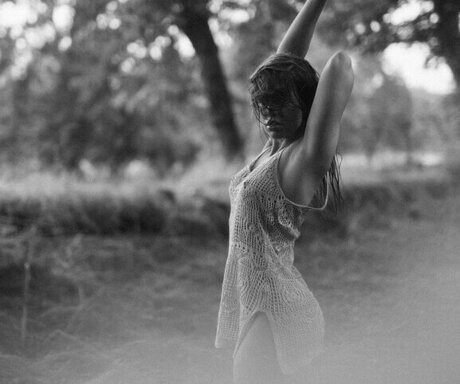 hollaura estrella porno imágenes